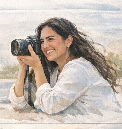 Sara Pollmann photographing clients on the beach